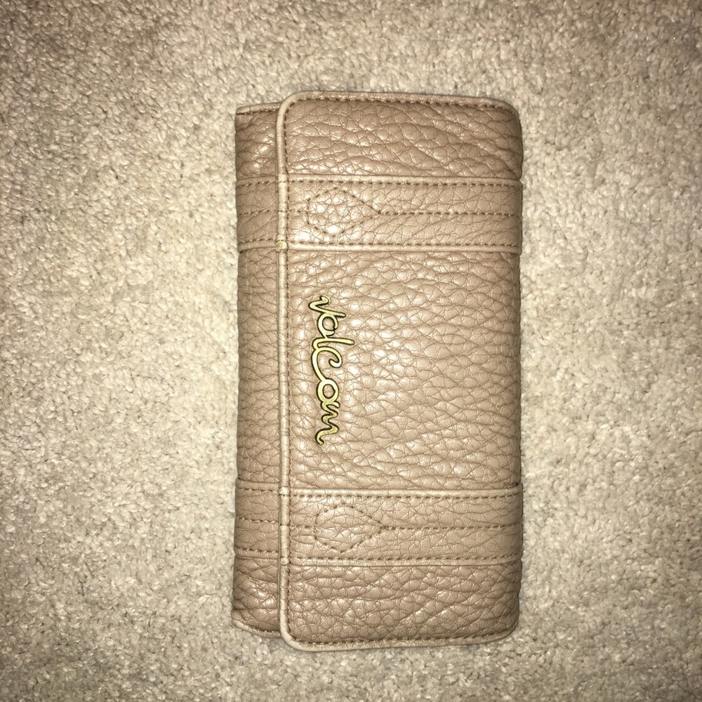 Pac Sun wallet